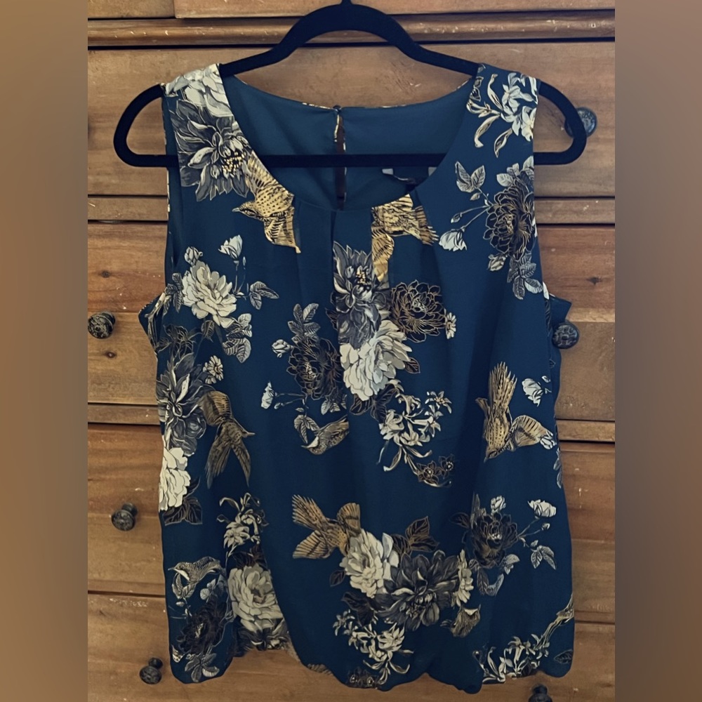 Teal, white and gold print bubble tank size 20